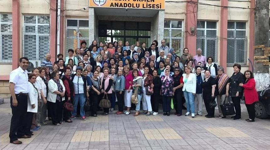 Kilis Kız &Ouml;ğretmen Okulu" Mezunları 50 Yıl Sonra Bir Araya Geldi