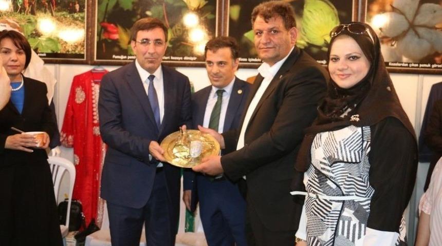 Belediye Başkanı Ayhan, Ak&ccedil;akale&rsquo;yi Ankara&rsquo;da Tanıtıyor