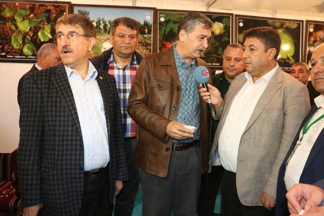 Belediye Başkanı Ayhan, Ak&ccedil;akale&rsquo;yi Ankara&rsquo;da Tanıtıyor 2