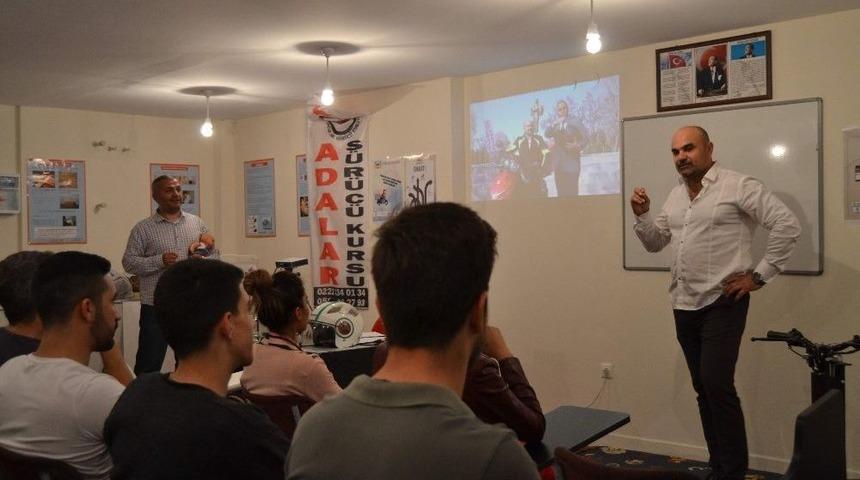 (&ouml;zel Haber) G&uuml;venli Bir Kurye Projesi İle Motosiklet Kazaları Azalacak