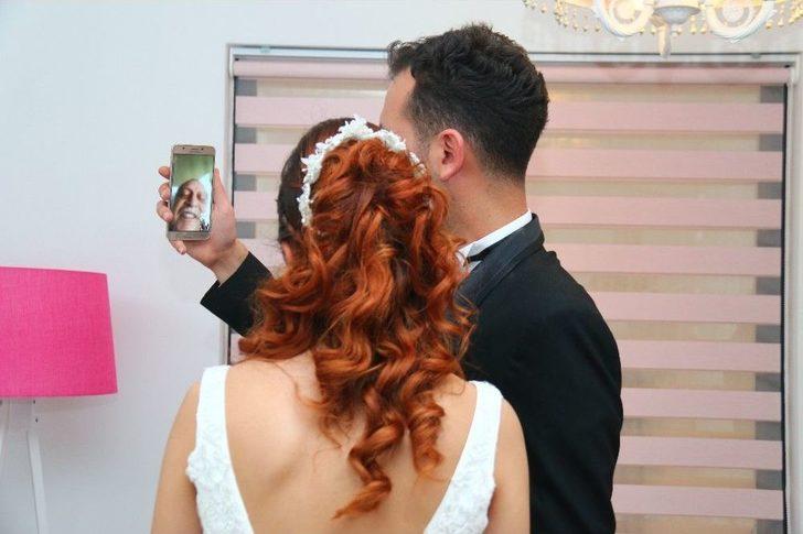 (özel Haber) Eski Bakan Hayatını Kurtaran Gencin Nikahına Görüntülü Bağlandı G1