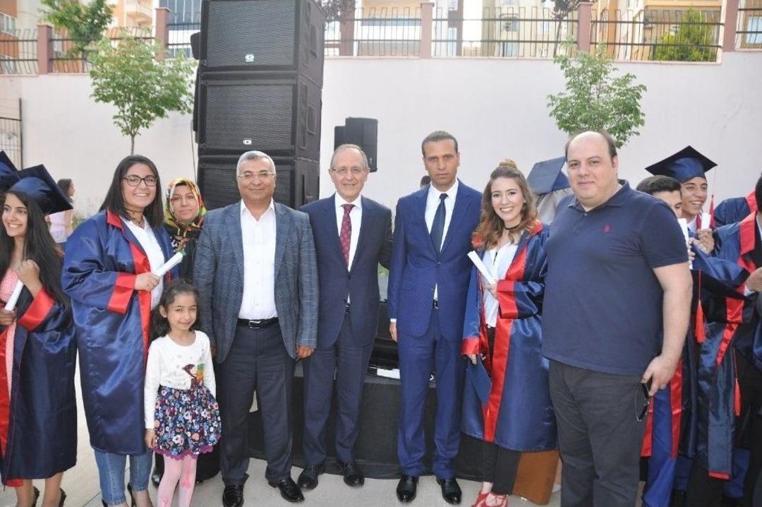 Vedat Top&ccedil;uoğlu Anadolu Lisesinden İlk &Ouml;ğrenciler Mezun Oluyor