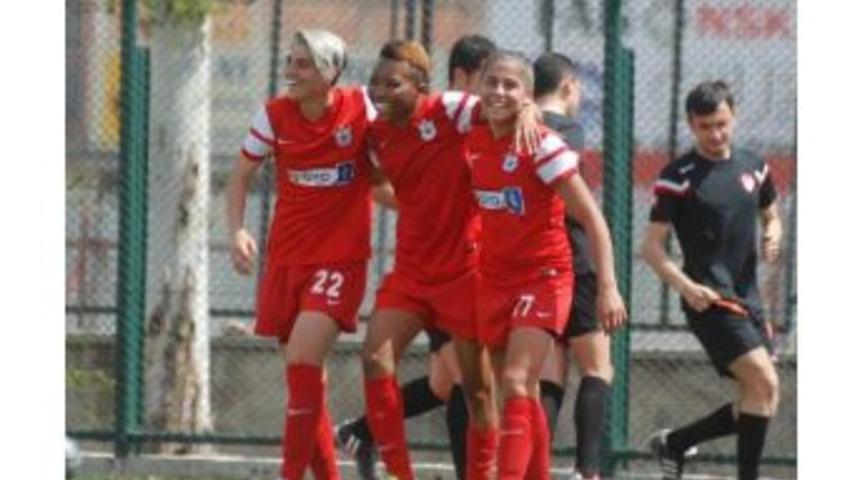 İzmir Konak Belediyespor Deplasmanda Beşiktaş Karşısında