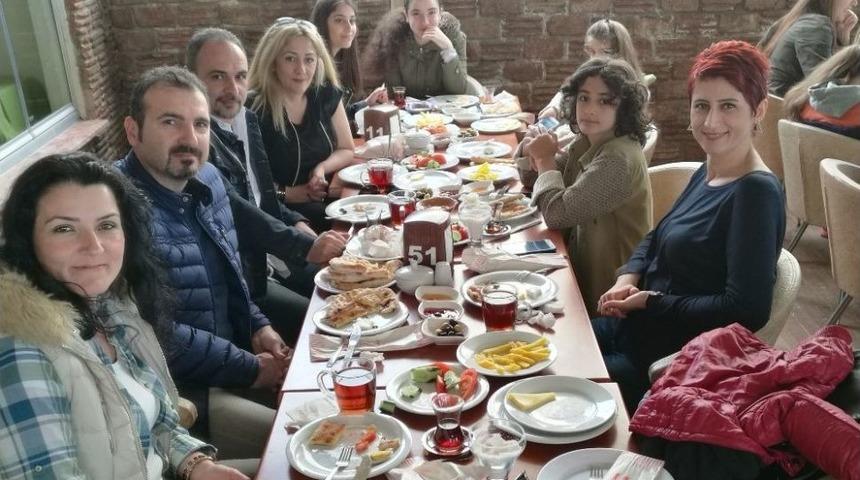 Sağlık&ccedil;ılar 23 Yıl Sonra Bir Araya Geldi