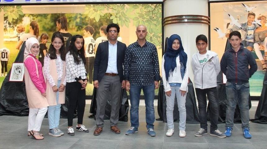 &Ouml;ğrencilerden Resim Sergisi