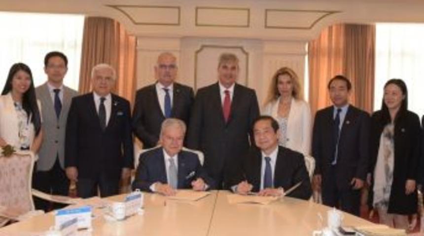 İzmir Ekonomi İle Şangay &Uuml;niversitesi&rsquo;nden İşbirliği Anlaşması