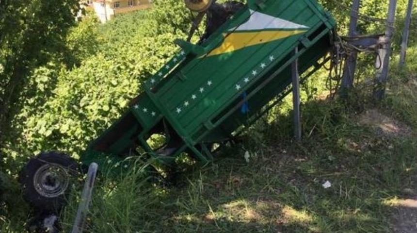 Lastiği Fırlayan Pat Pat Takla Attı