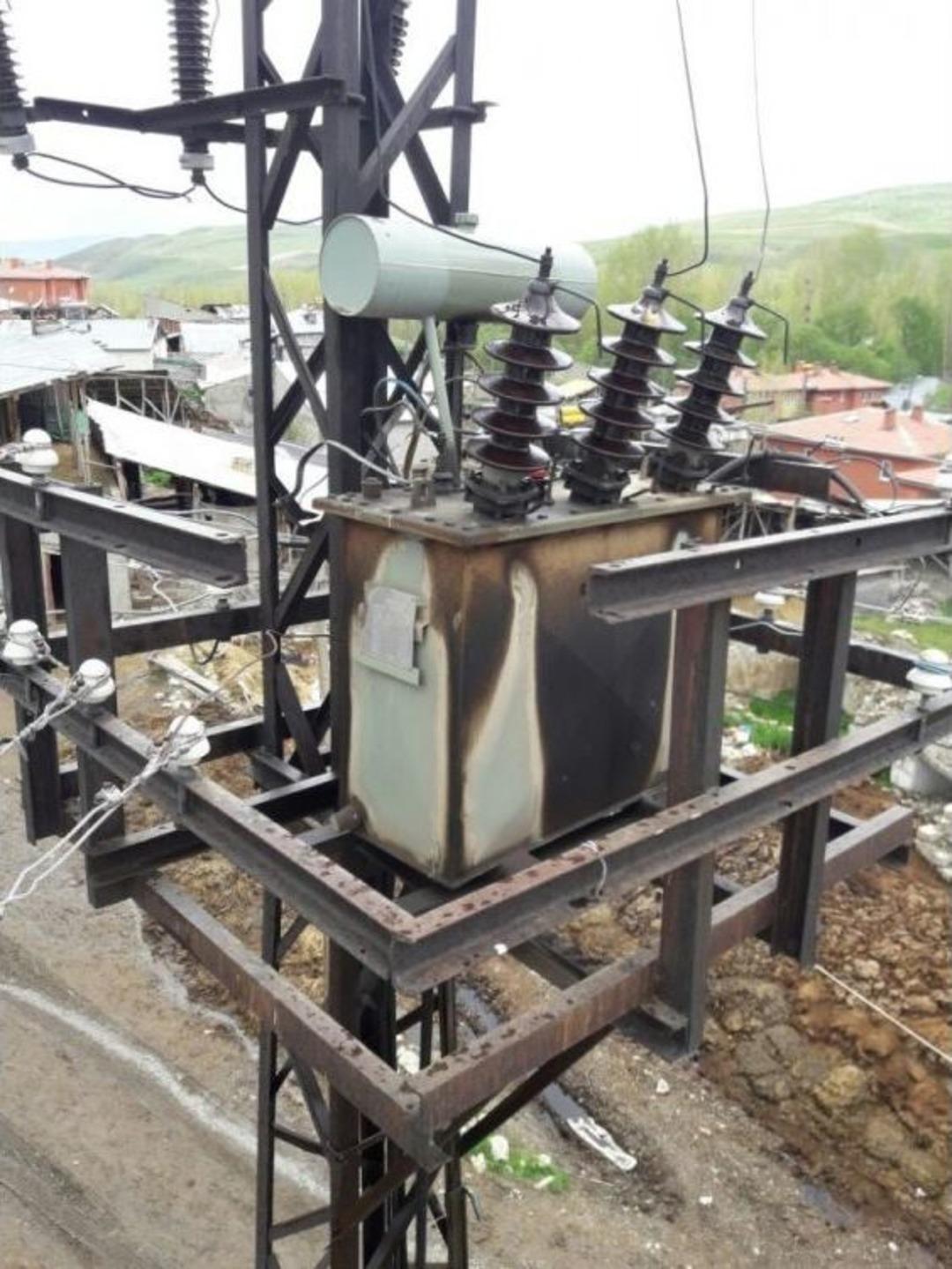 Fırtına Aşkale&rsquo;yi Vurdu