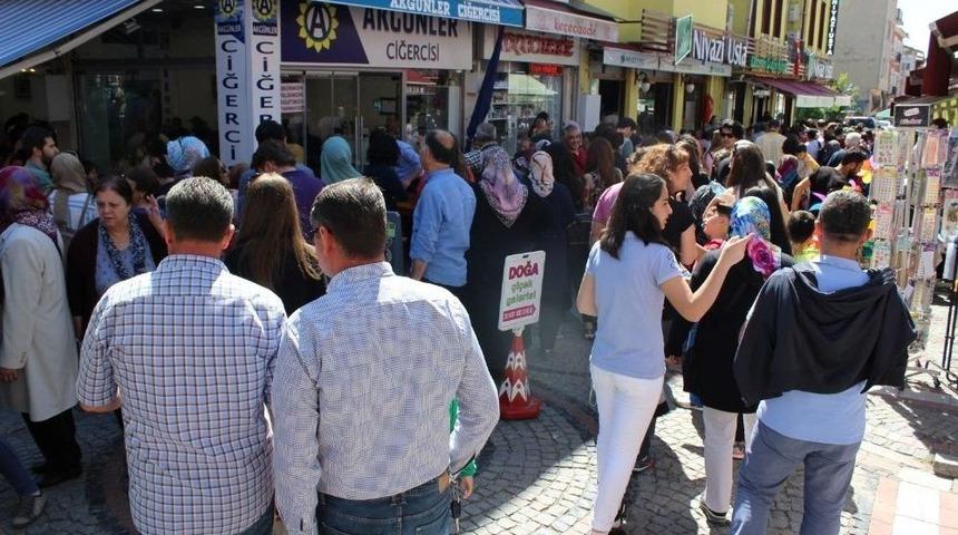 Ciğerin Kokusunu Alan Geliyor