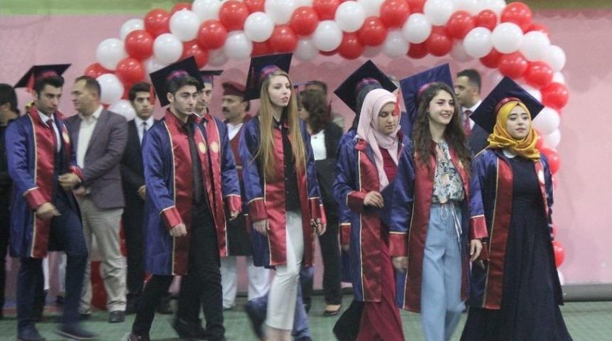 Sivas Lisesi 130. Mezunlarını Verdi.