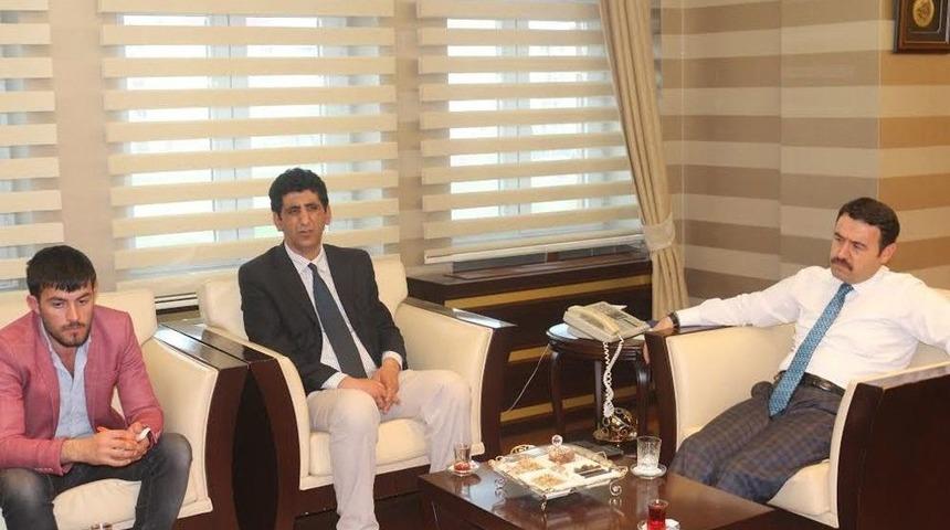 Ağrı Valisi Musa Işın Gazetecilere Projeleri Anlattı