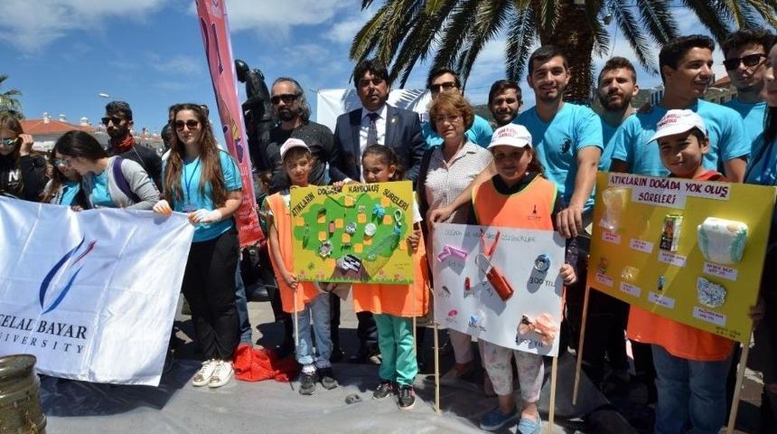 Foça Temiz Bir Çevre İçin El Ele