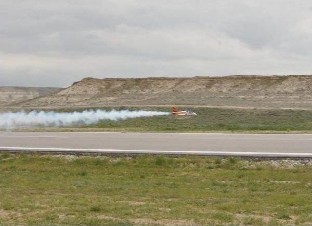 Sivrihisar da Model Uçak Ve Helikopter Festivali 1