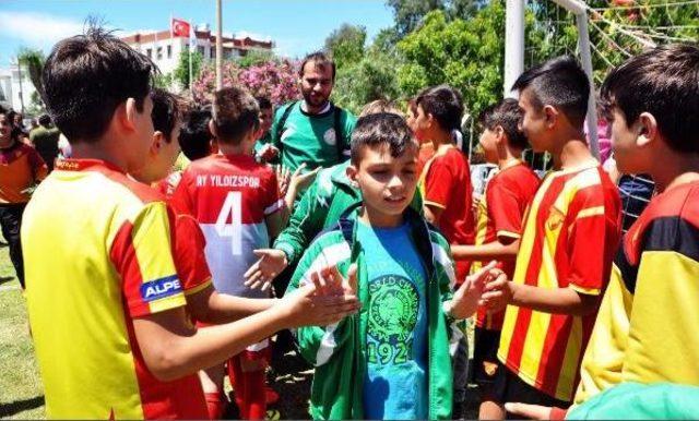 Göztepe'den Futbol Şenliği