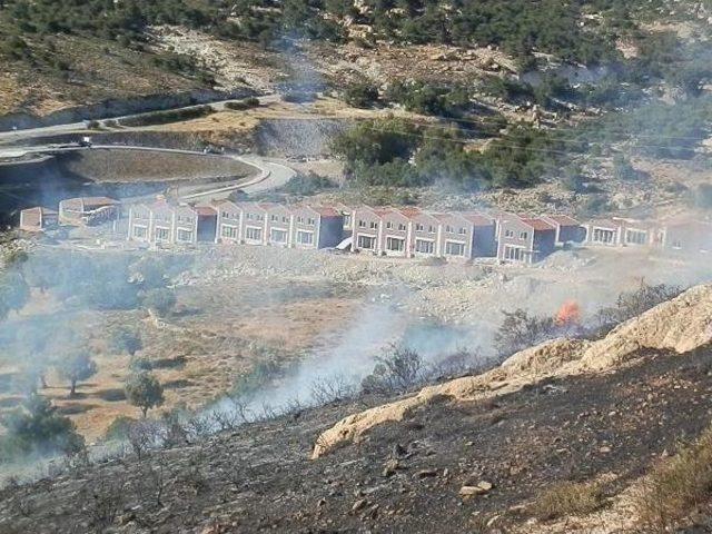 Yangında 3 Hektar Makilik Alan Zarar Gördü 1