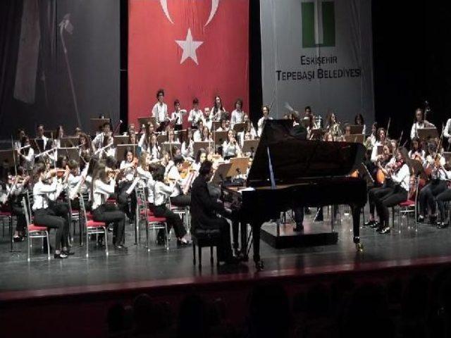 Fazıl Say, Çocuk Senfoni Orkestrası Ile Konser Verdi