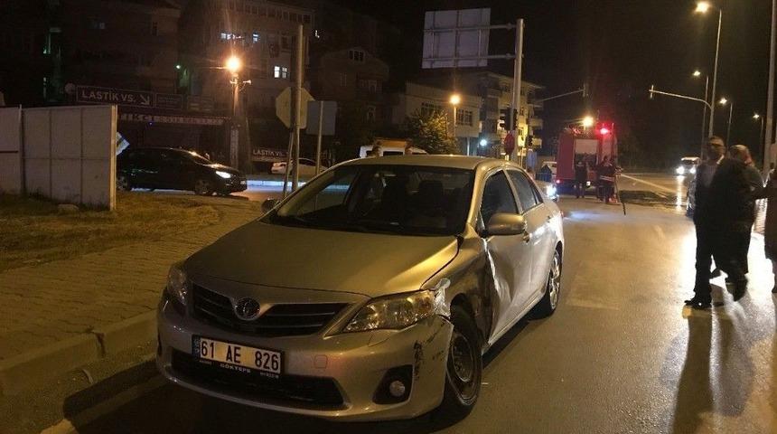 Kavşakta &Ccedil;arpıştılar