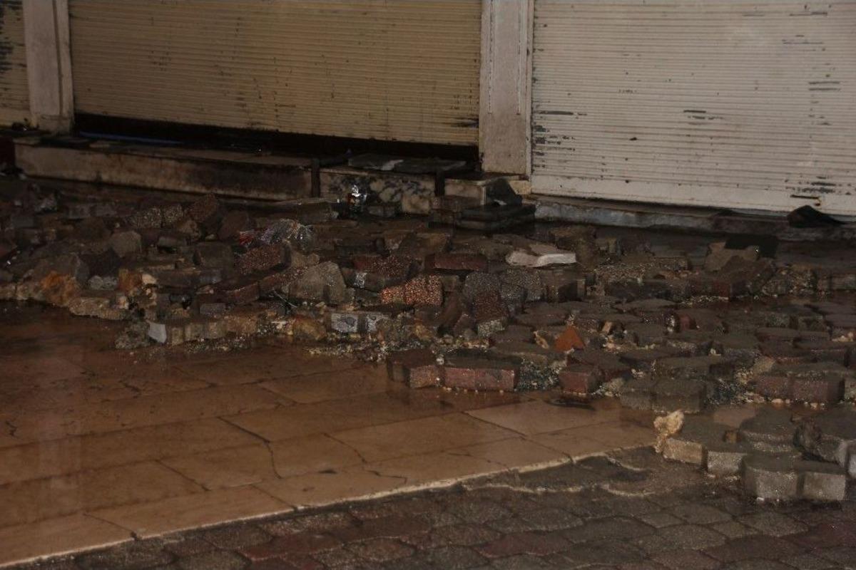 Hatay&rsquo;da Sağanak Yağış