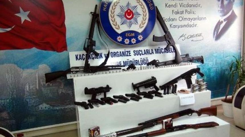 Hatay'da Silah Ka&ccedil;ak&ccedil;ılarına Operasyon