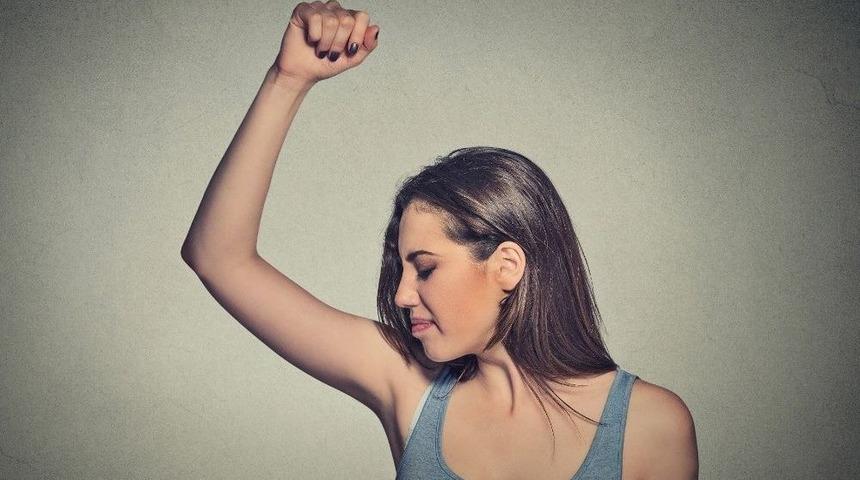 Yaz Aylarının Kabusu Terlemeye &Ccedil;&ouml;z&uuml;m