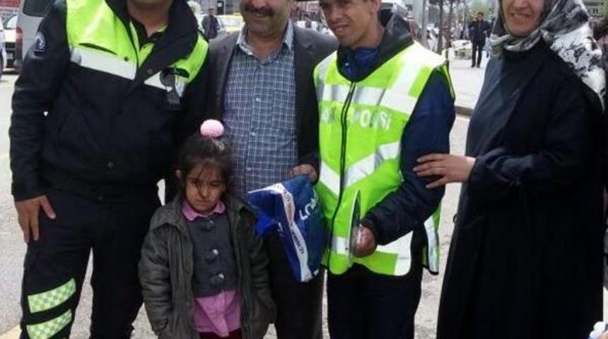 Engelliler Trafik Kontrol&uuml; Yaptı