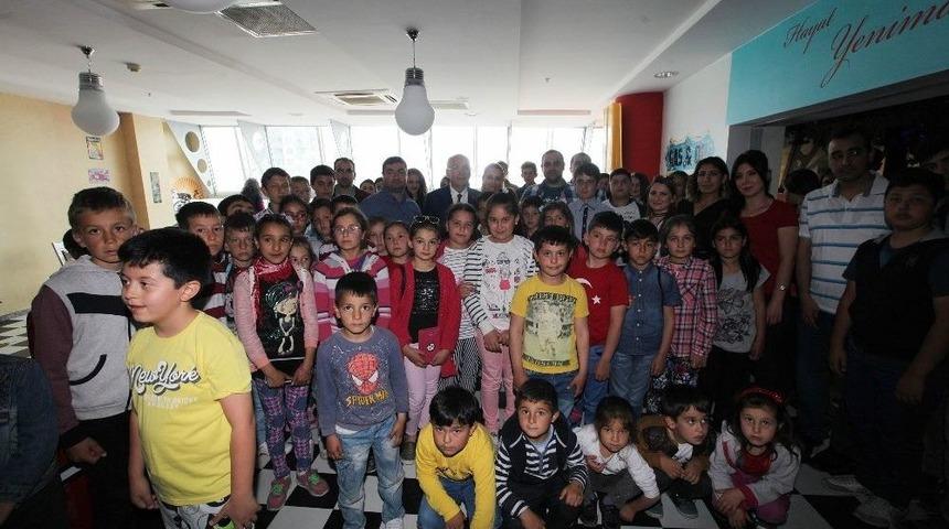 Mülteci Çocukların Müze Heyecanı