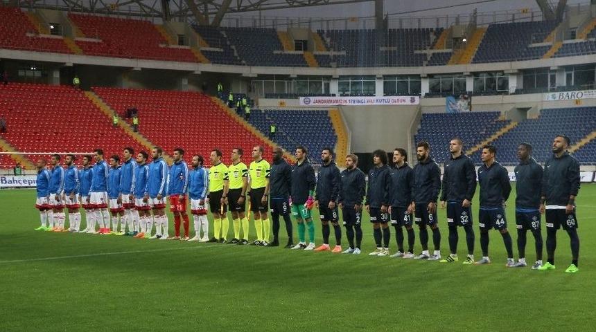 G&uuml;ney&rsquo;de Futbol Can &Ccedil;ekişiyor