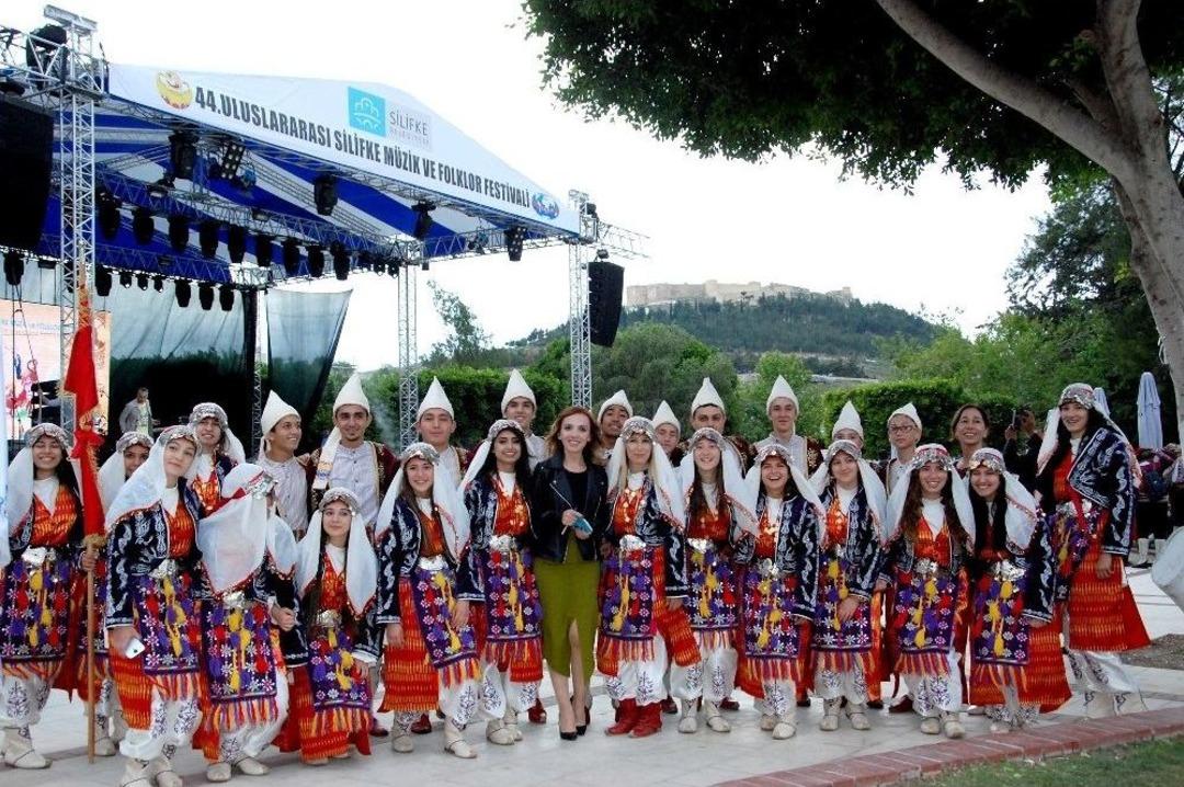Uluslararası Silifke M&uuml;zik Ve Folklor Festivali Başladı