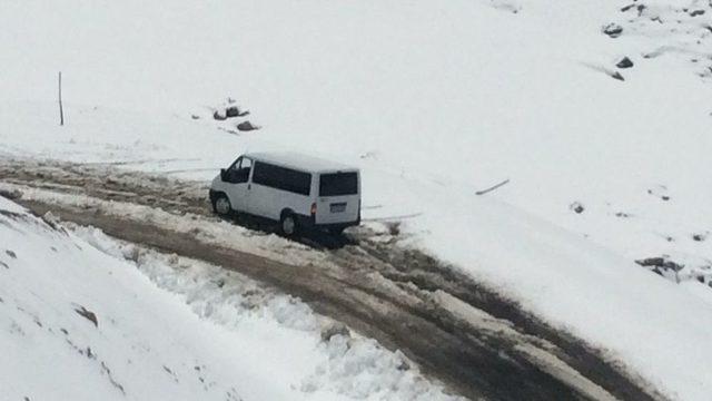 Van’da Mayıs Ayında Karla Mücadele