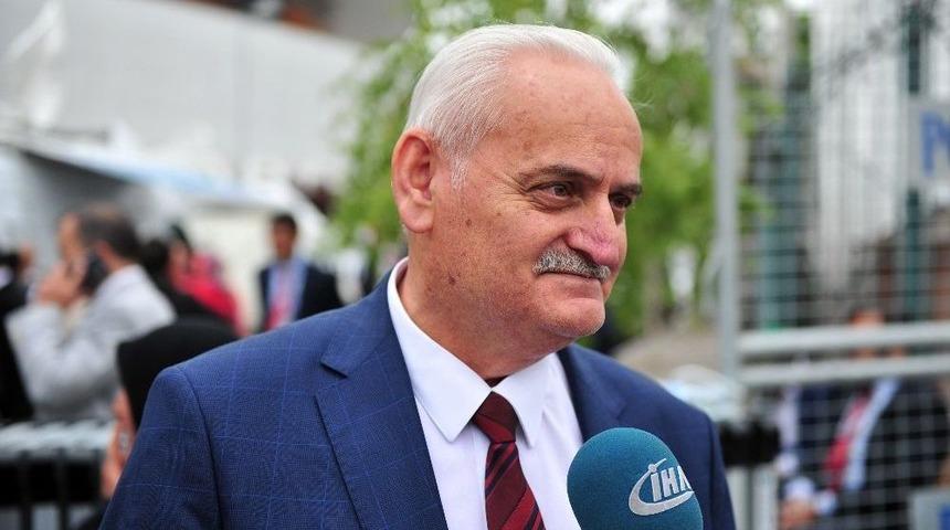 Başbakan Yıldırım&rsquo;ın İzmirli Benzeri Arena&rsquo;da