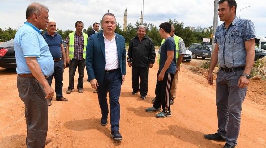 Başkan B&ouml;cek, Asfalt Ekiplerini Denetledi