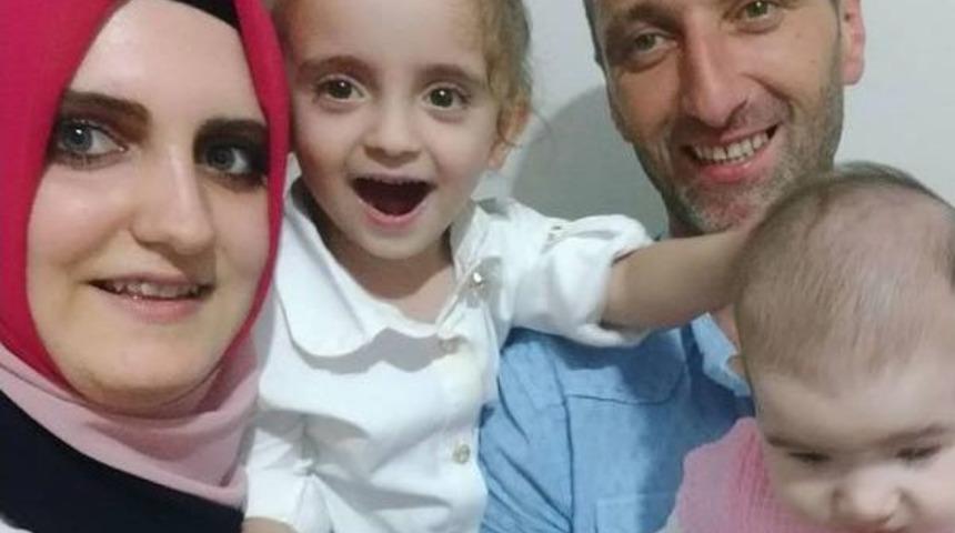 &Ccedil;ocuklarını Odaya Kapattı, Eşini Yatak Odasında &Ouml;ld&uuml;rd&uuml;