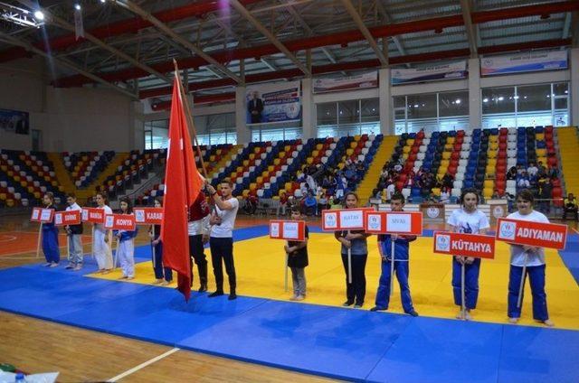 Kuşak Güreşi Yıldızlar Türkiye Şampiyonası Sona Erdi