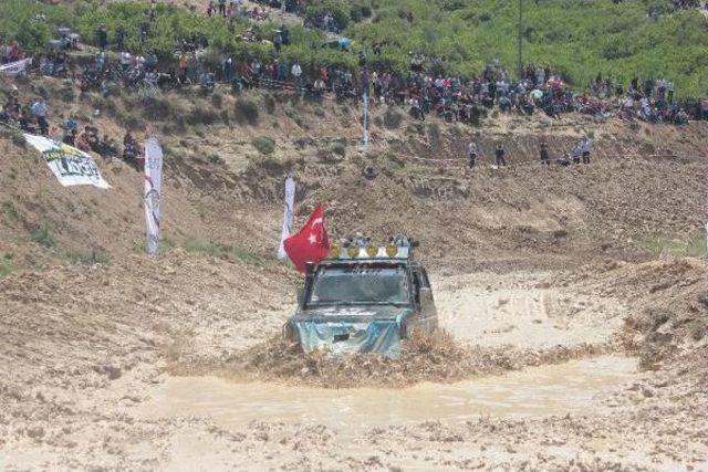 Kadirli'de 2'nci Offroad Şenlikleri Düzenlendi