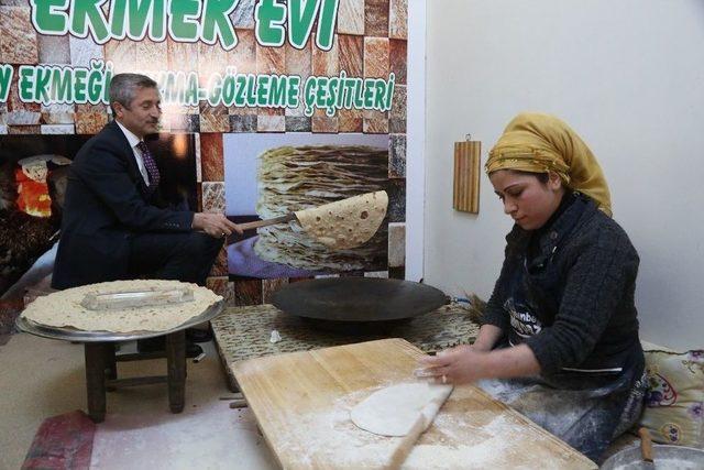 Şahinbey Belediyesi Alıcı İle Satıcıyı Köy Pazarında Buluşturuyor