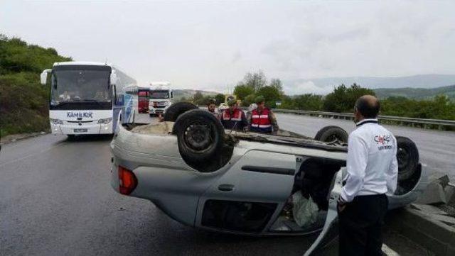 Bolu da Otomobil Takla Attı; 2 Yaralı 2
