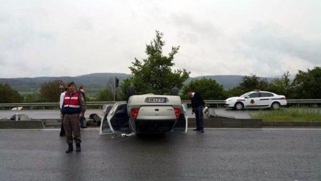Bolu da Otomobil Takla Attı; 2 Yaralı 3