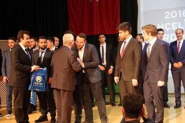 İhlas Vakfı Mezunlarını Uğurladı 2