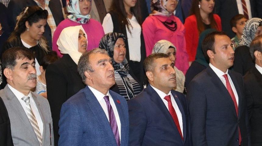 Mhp Tek Adayla Kongreye Gidiyor