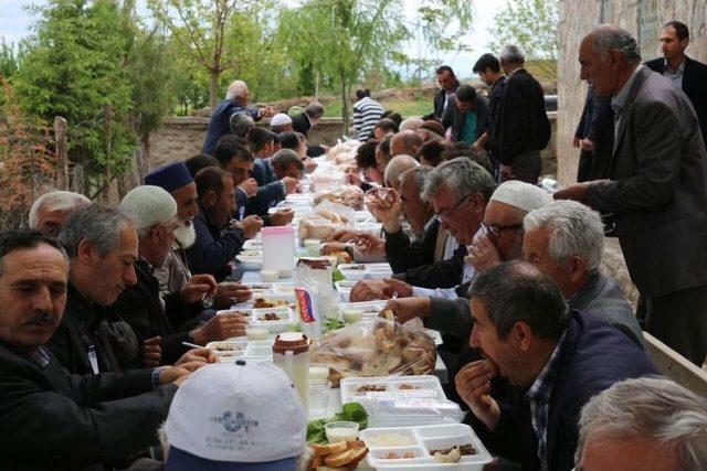 Kaymakam Gözen Yağmur Dualarına Katıldı