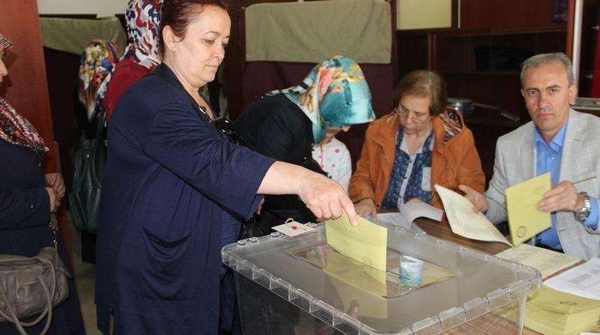 Mhp İl Başkanlığı Kongresi Yapıldı