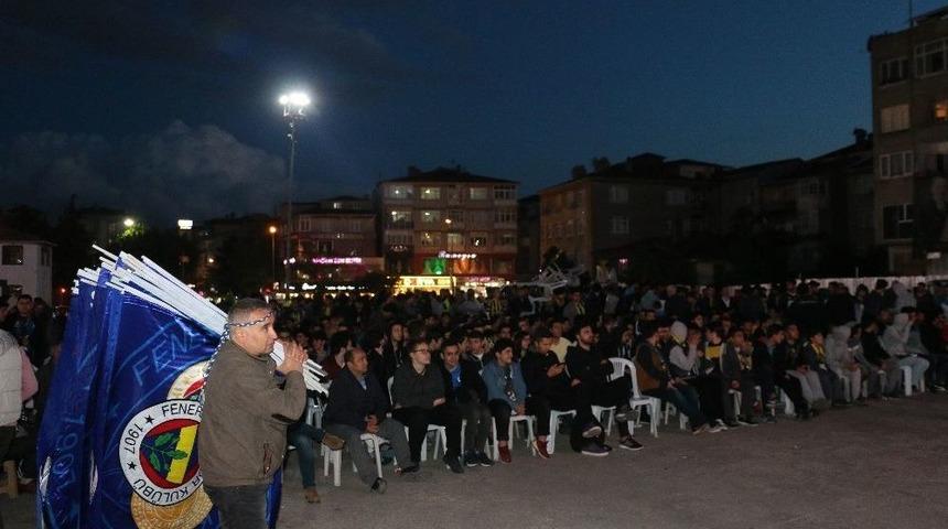 &Uuml;mraniye&rsquo;de Final Four Coşkusu