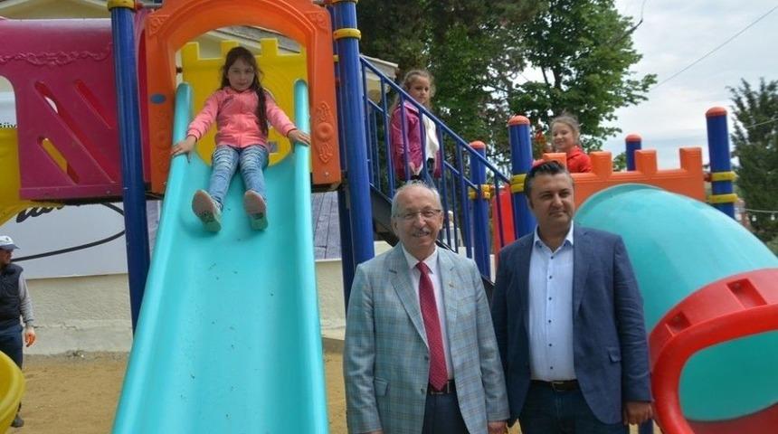 &Ccedil;ocuklar İstedi Başkan Yaptı