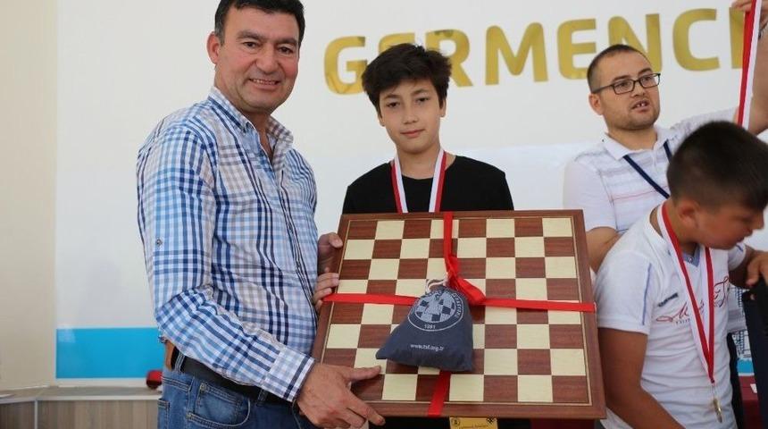Germencik Belediyesi Satran&ccedil; Turnuvasına Ev Sahipliği Yaptı