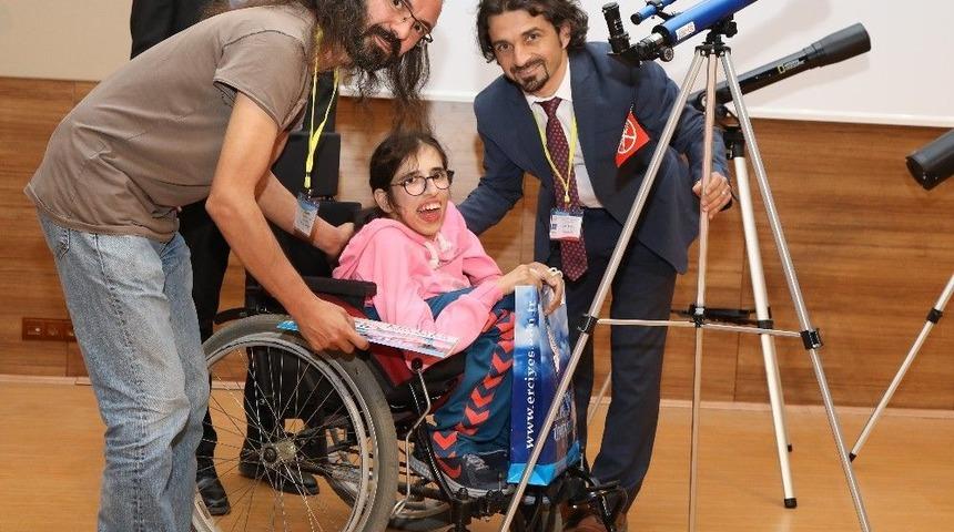 Er&uuml;&rsquo;de Kozmik S&ouml;yleşi Ve Bilim Etkinliği D&uuml;zenlendi