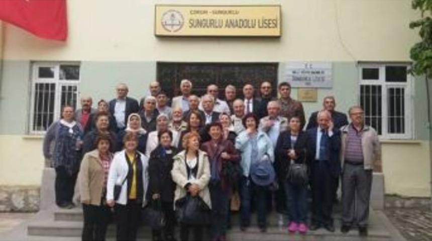 45 Yıl Sonra Mezun Oldukları Okulda Buluştular