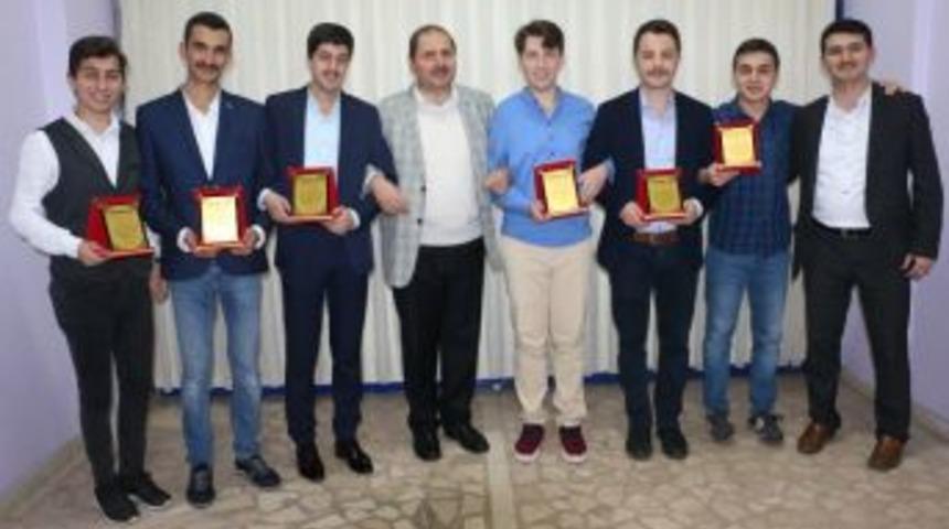 Huzur Erkek &Ouml;ğrenci Yurdu 21. Mezuniyet Sevincini Yaşadı