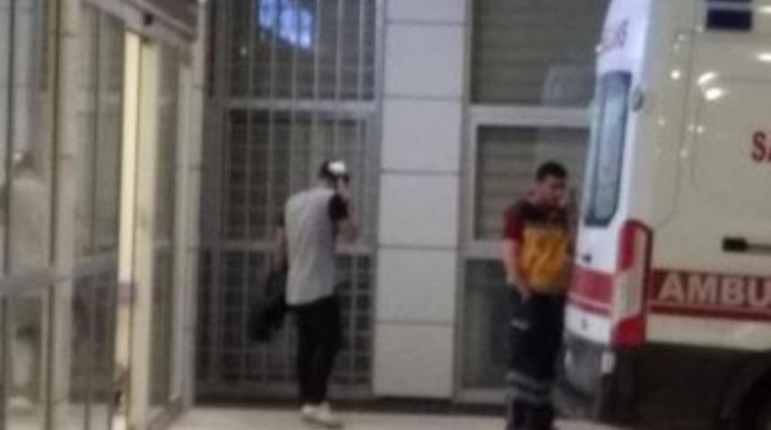 Denizli&rsquo;de Karşıt G&ouml;r&uuml;şl&uuml; &Ouml;ğrenciler Arasında Kavga: 17 G&ouml;zaltı