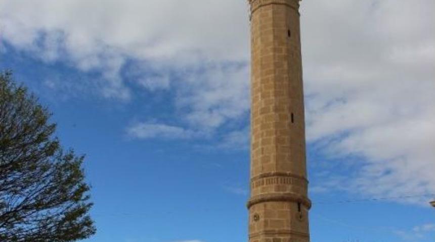 Proje Değişikliği Minareyi &Ouml;ks&uuml;z Bıraktı