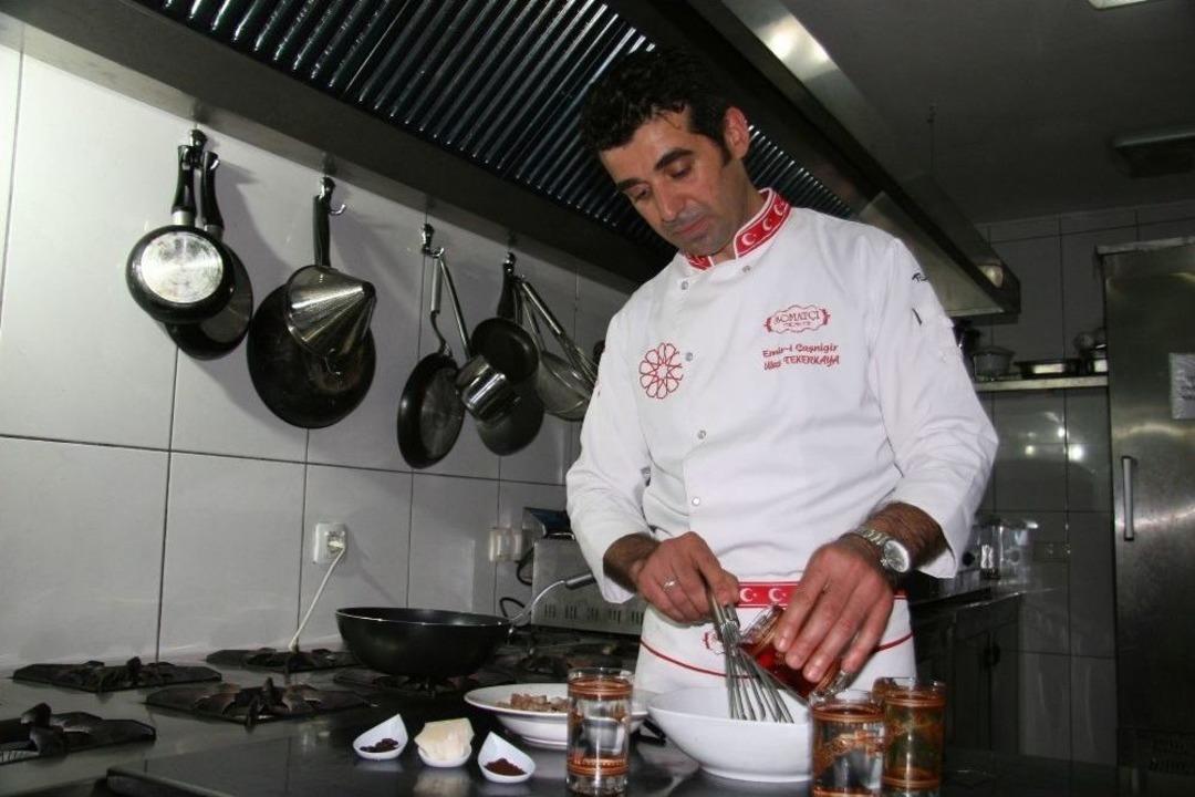 Komutanın &rsquo;mevlana Hazretleri Ne Yermiş, Araştır&rsquo; Emriyle Yola &Ccedil;ıktı D&uuml;nyanın Tek Mevlevi Mutfağını Kurdu